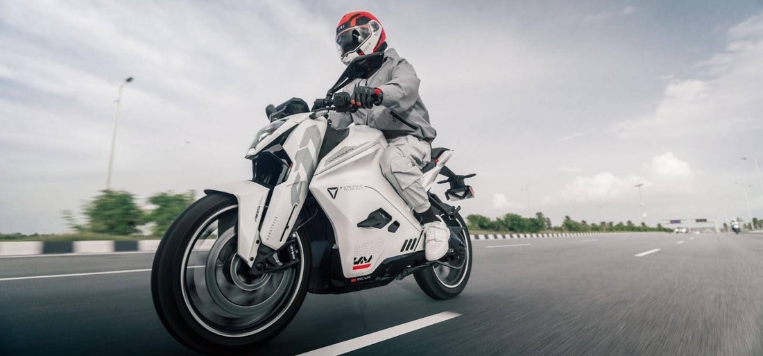 riding Ultraviolette F77 Mach 2 on the wide road